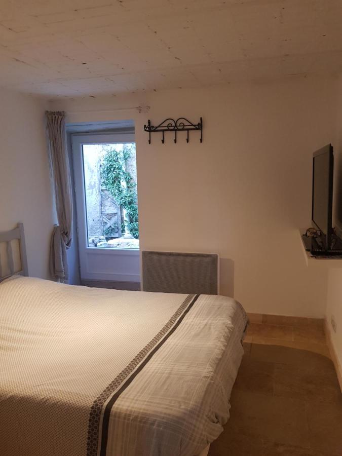 Chambre D'Hote Geiko Cabrieres-d'Aigues Esterno foto